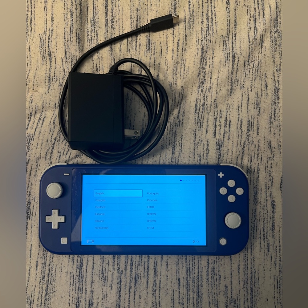 Nintendo Switch Lite Purple